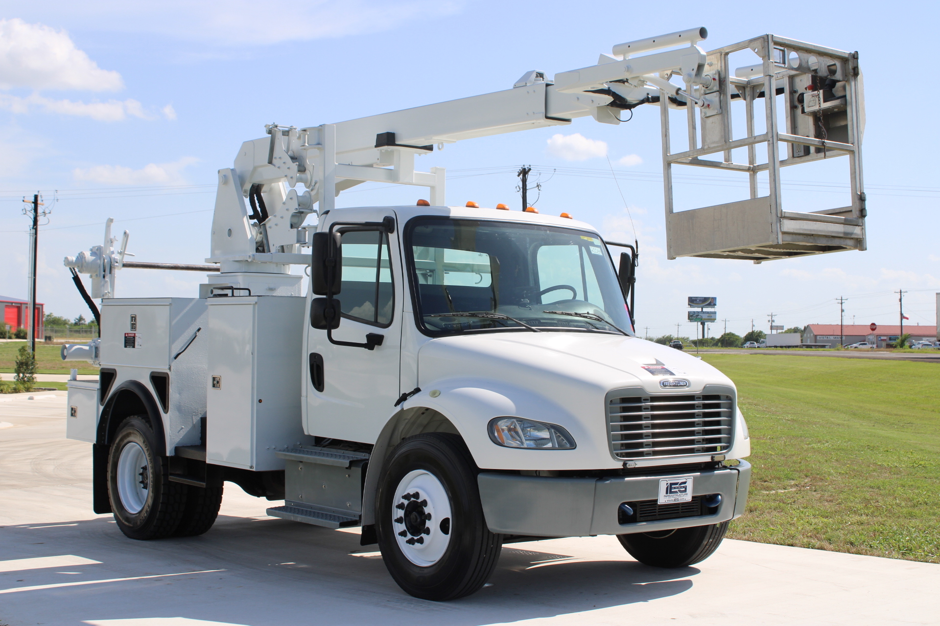 2015 FREIGHTLINER M2 / Posi-Plus 800-40 in Bryan, TX