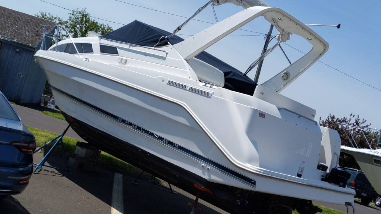 A photo of this 1998 Bayliner 2855 Ciera Sunbridge