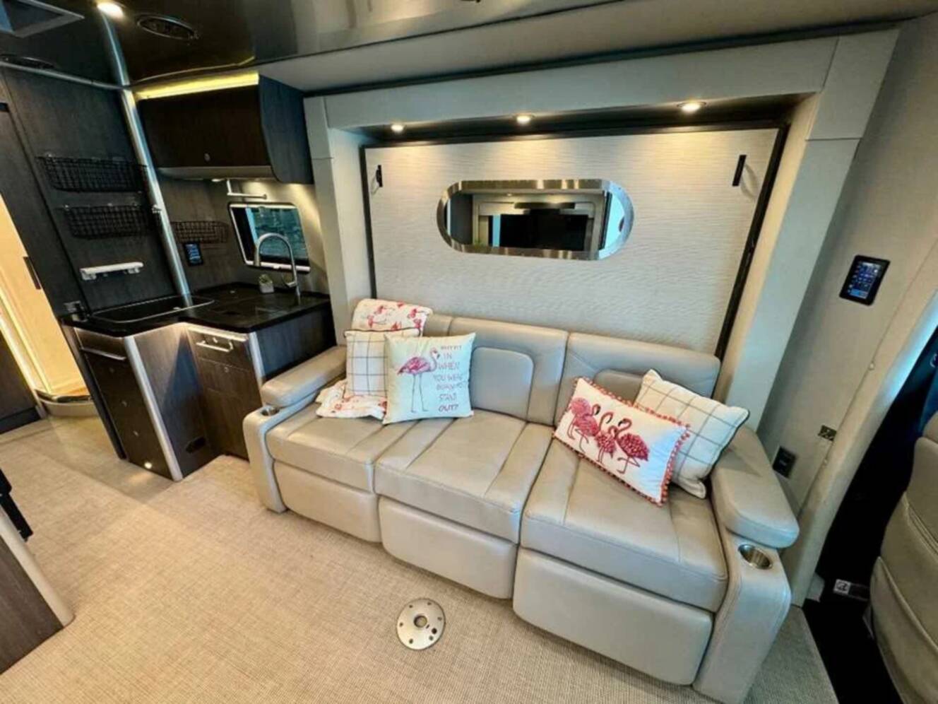 A photo of this 2021 Airstream ATLAS Murphy Suite