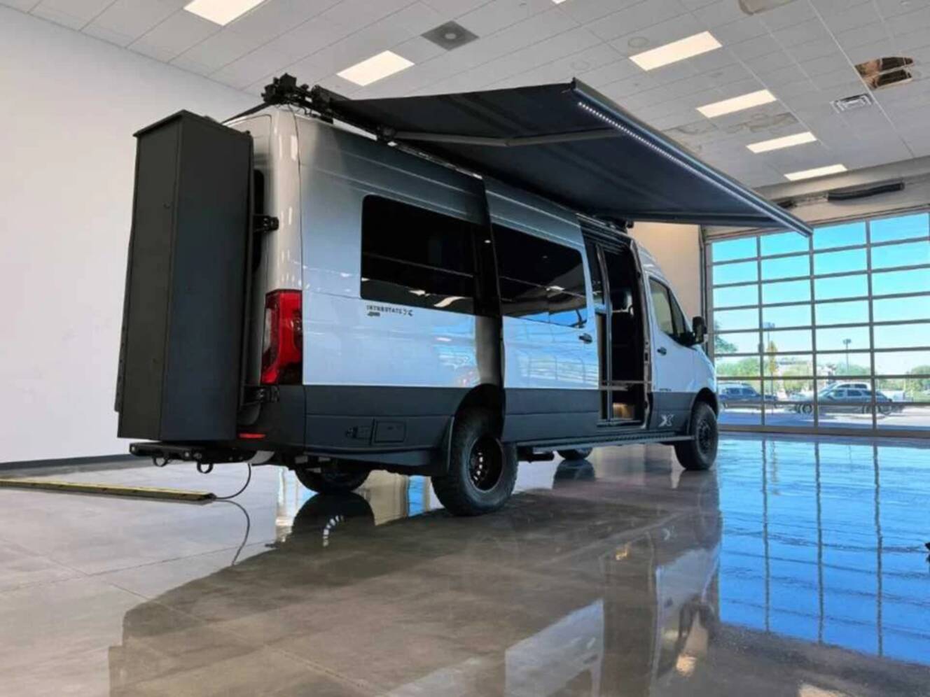 A photo of this 2024 Airstream INTERSTATE 24X