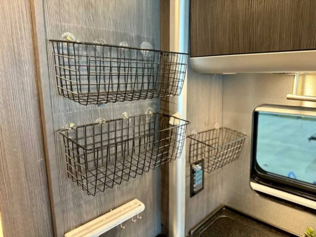 A photo of this 2021 Airstream ATLAS Murphy Suite