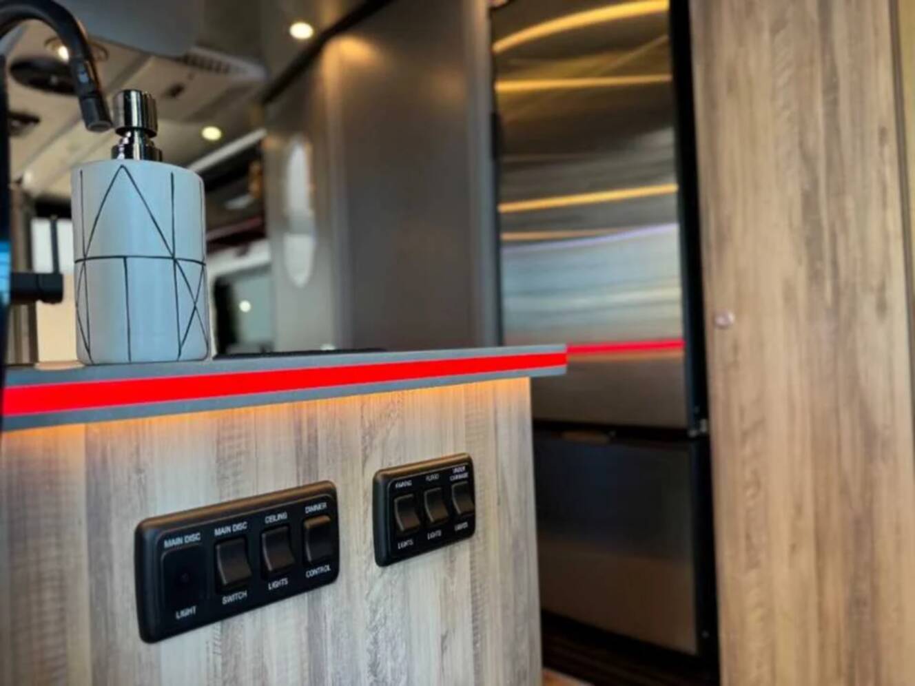 A photo of this 2024 Airstream INTERSTATE 24X