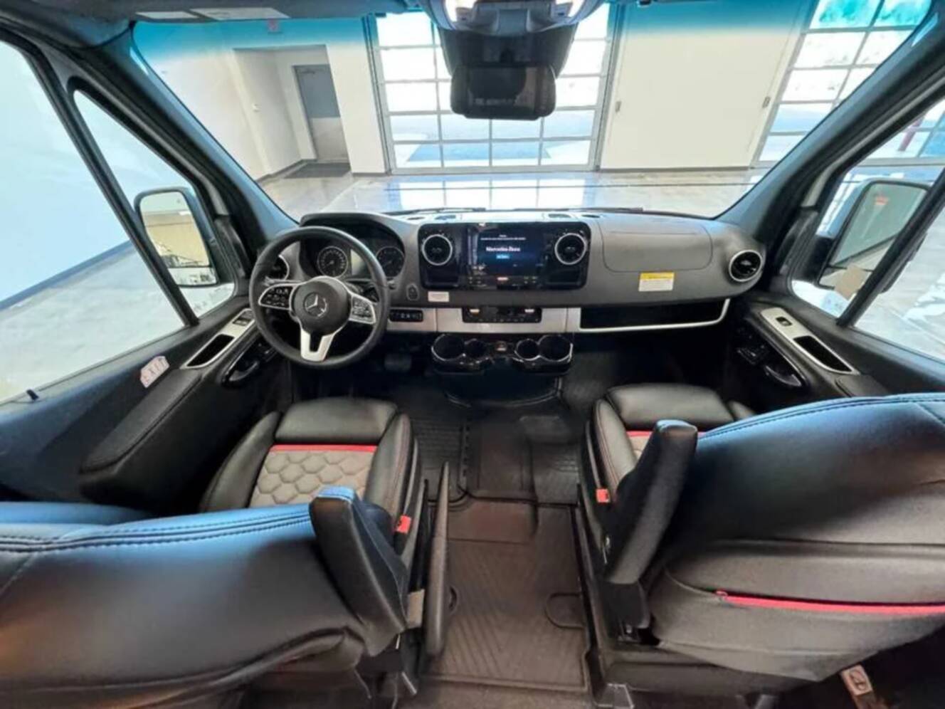 A photo of this 2024 Airstream INTERSTATE 24X