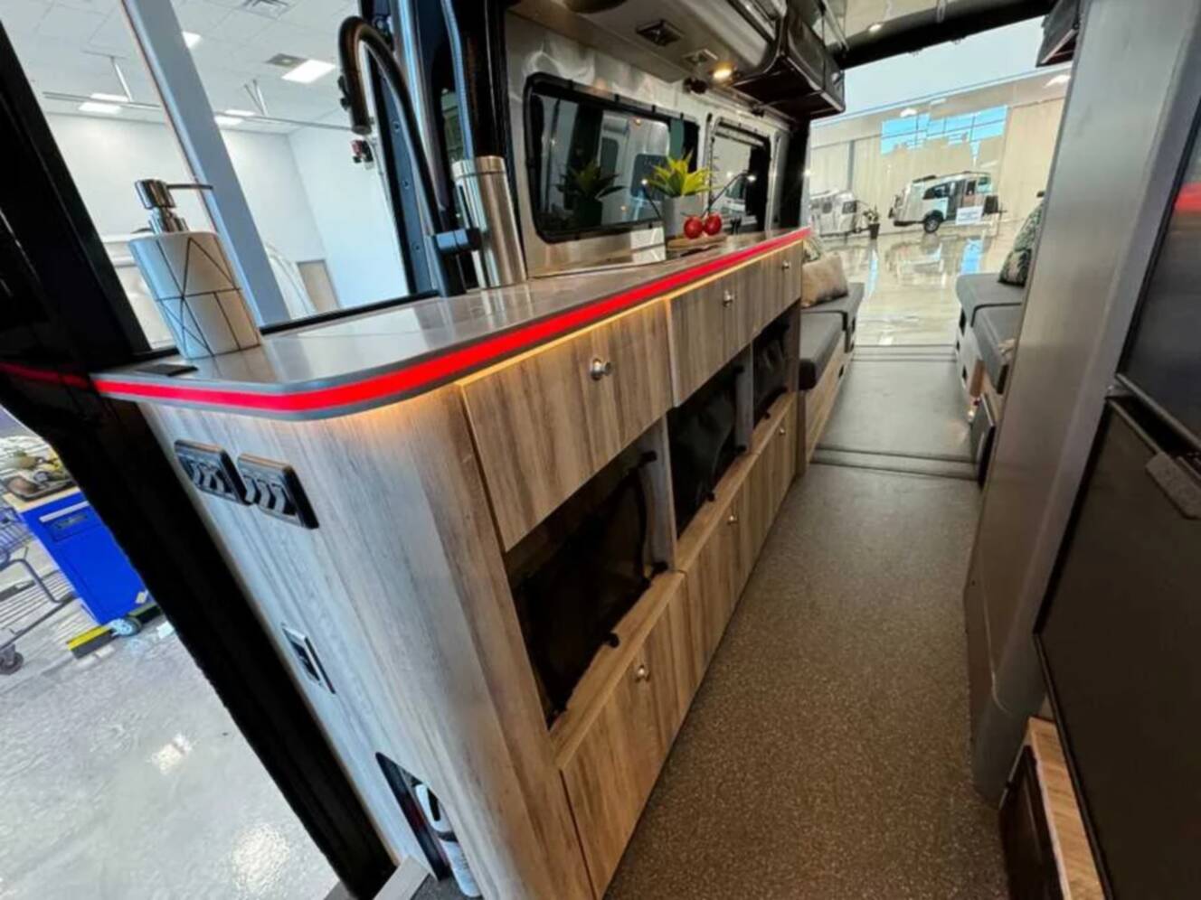 A photo of this 2024 Airstream INTERSTATE 24X