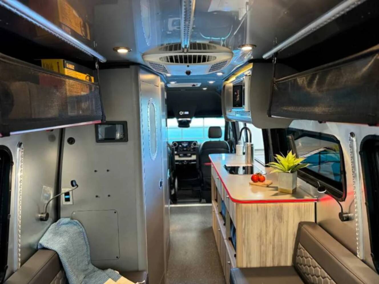 A photo of this 2024 Airstream INTERSTATE 24X