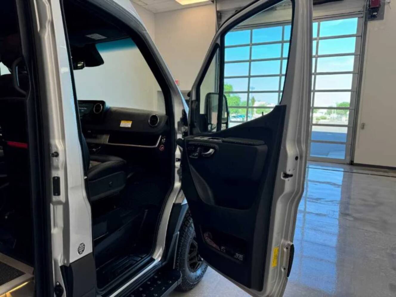 A photo of this 2024 Airstream INTERSTATE 24X