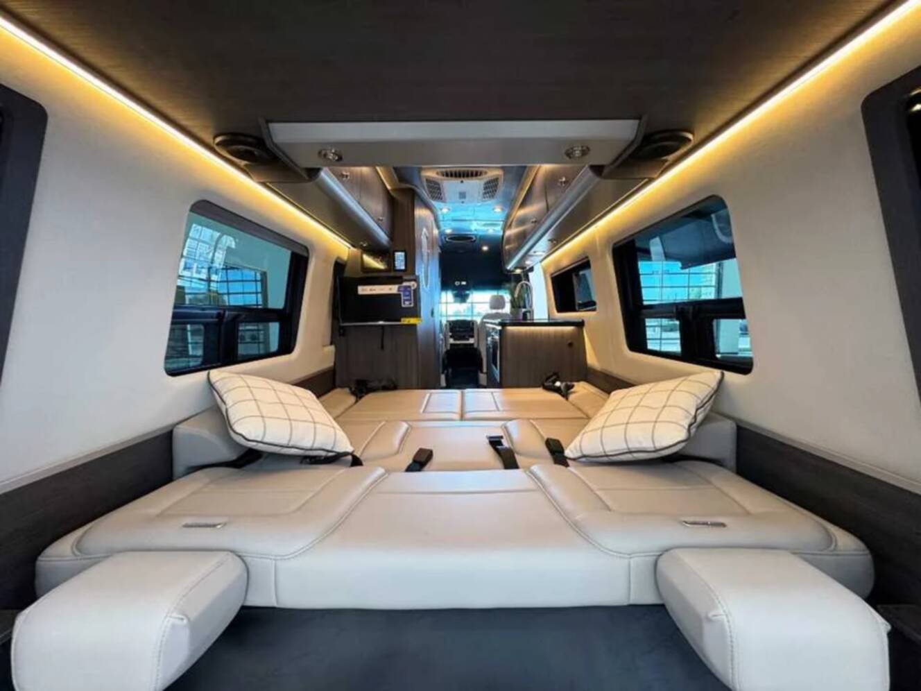A photo of this 2025 Airstream INTERSTATE GT-e
