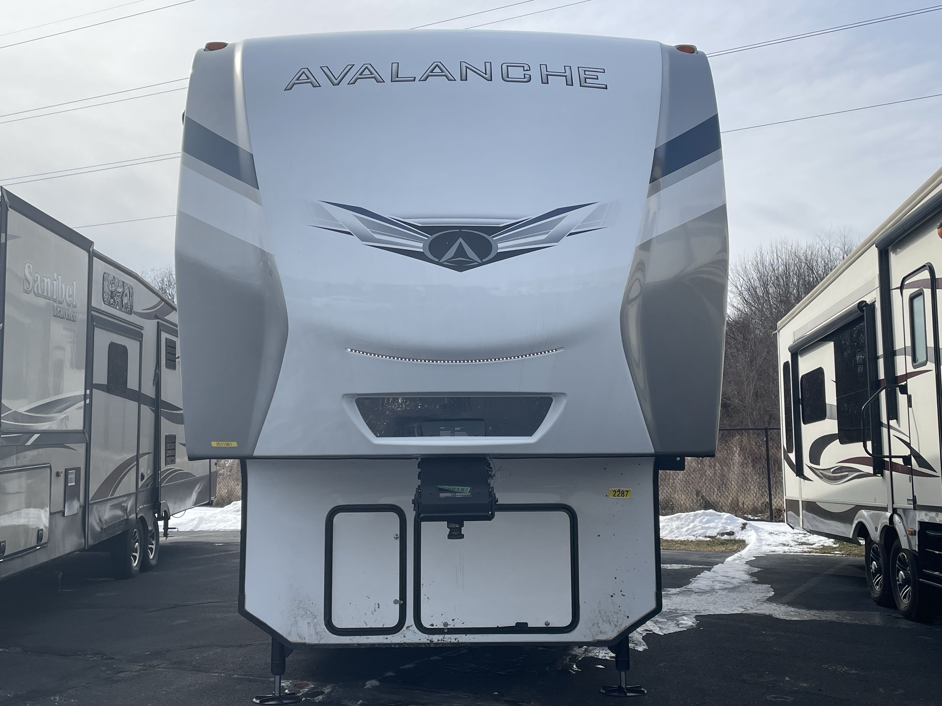 AvalancheFormulaE1:43André Lotterer2023 0400020350153_BLUESURF?wid=600