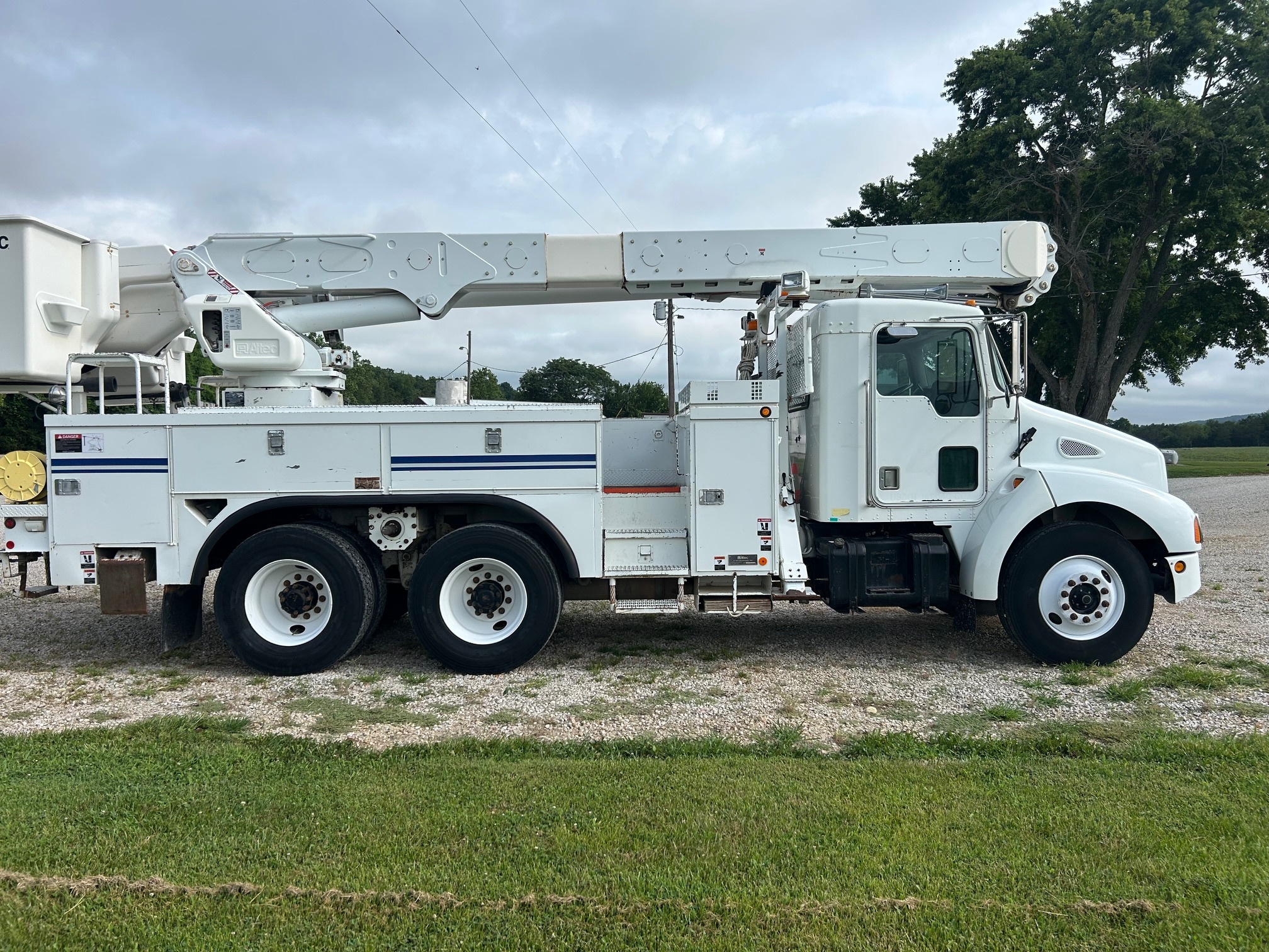 2002 KENWORTH CONSTRUCTION in Belleview, MO