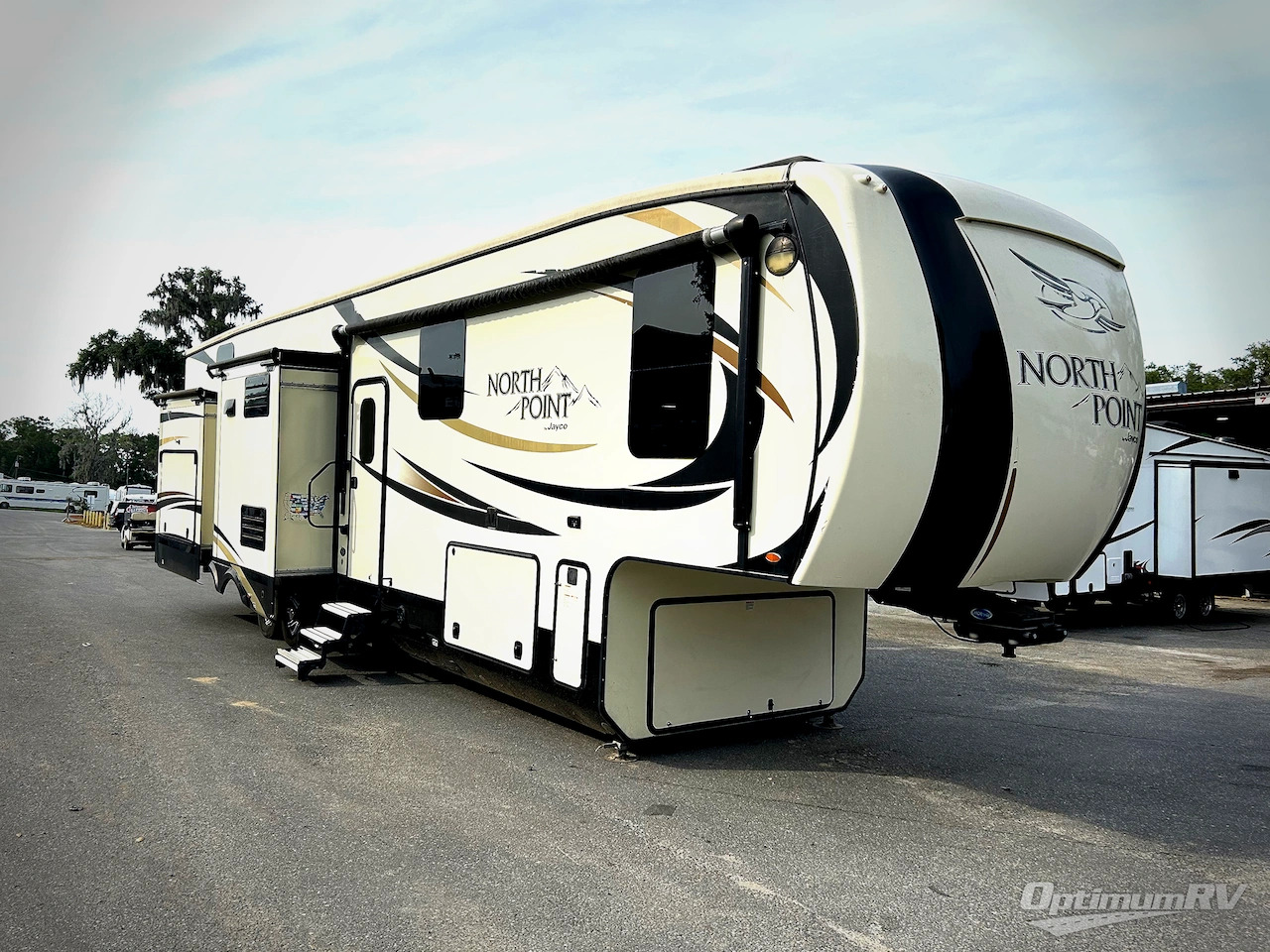 2017 Jayco north point 379dbfs