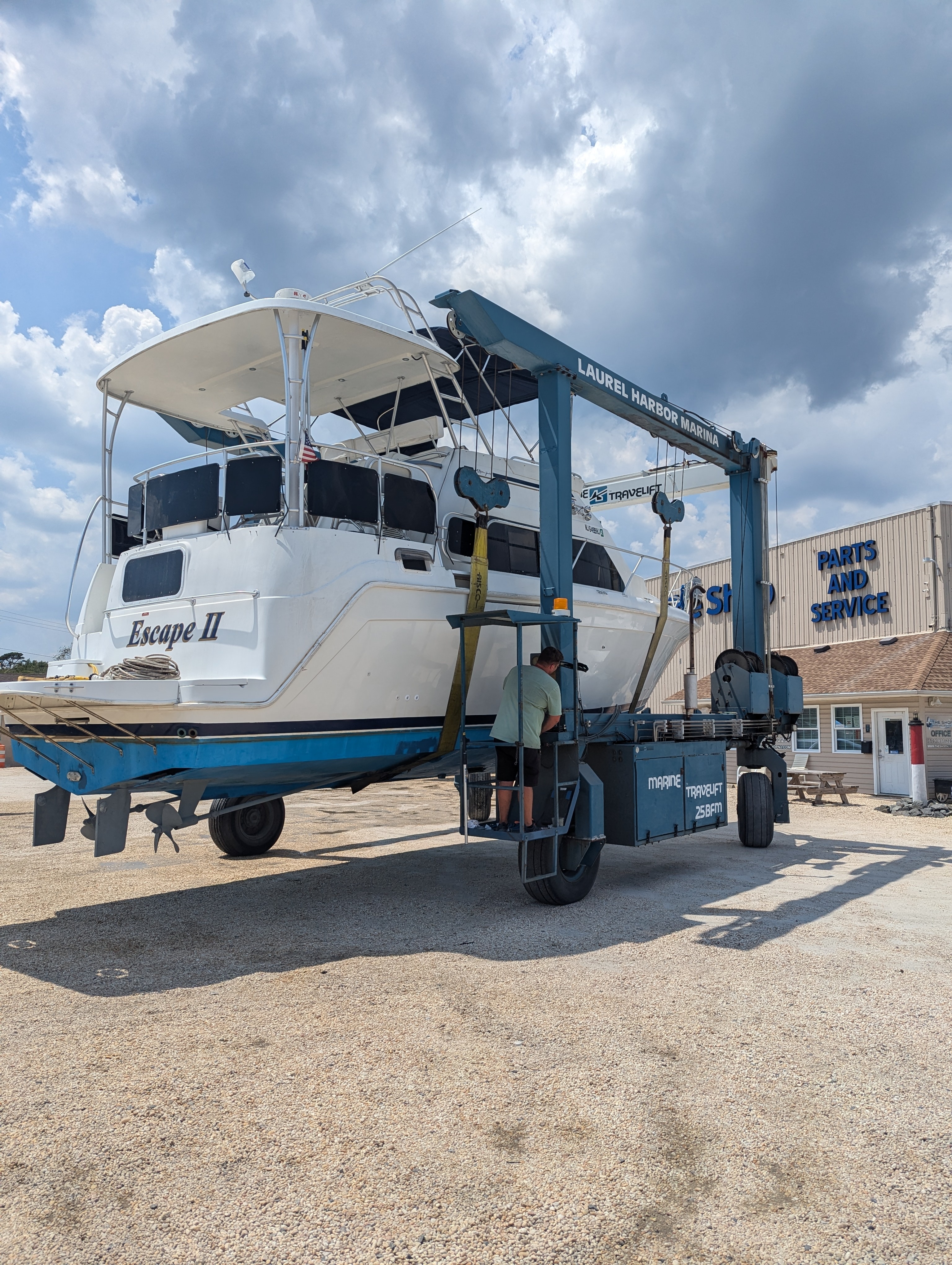 1996 Mainship 34 Motor Yacht in levittown PA
