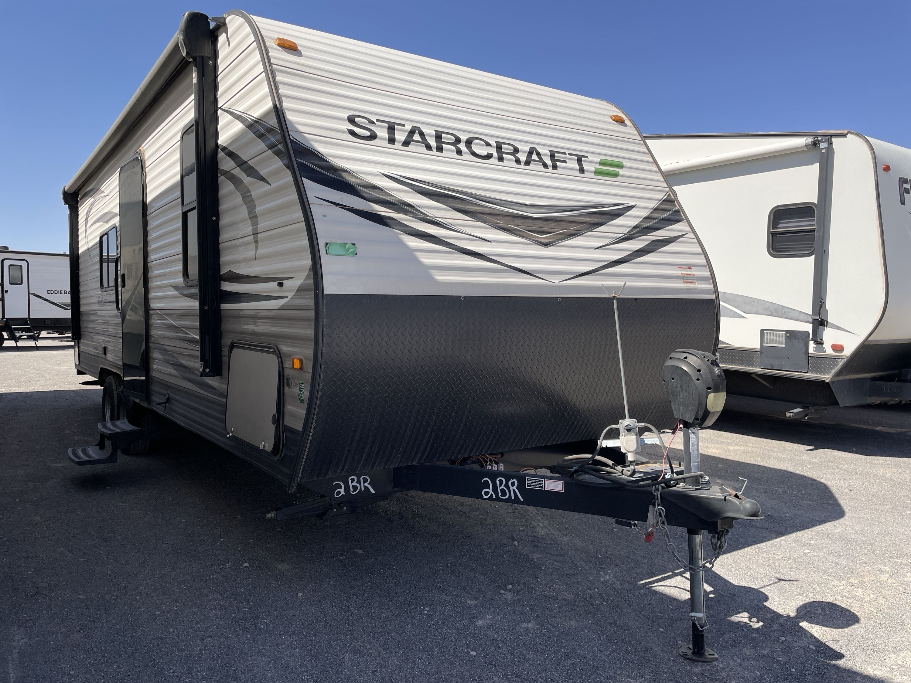 remilla R8-3409　2018Autumn/Winter　2nd Starcraft Autumn Ridge Outfitter RVs Sleeps 8 For Sale - RV