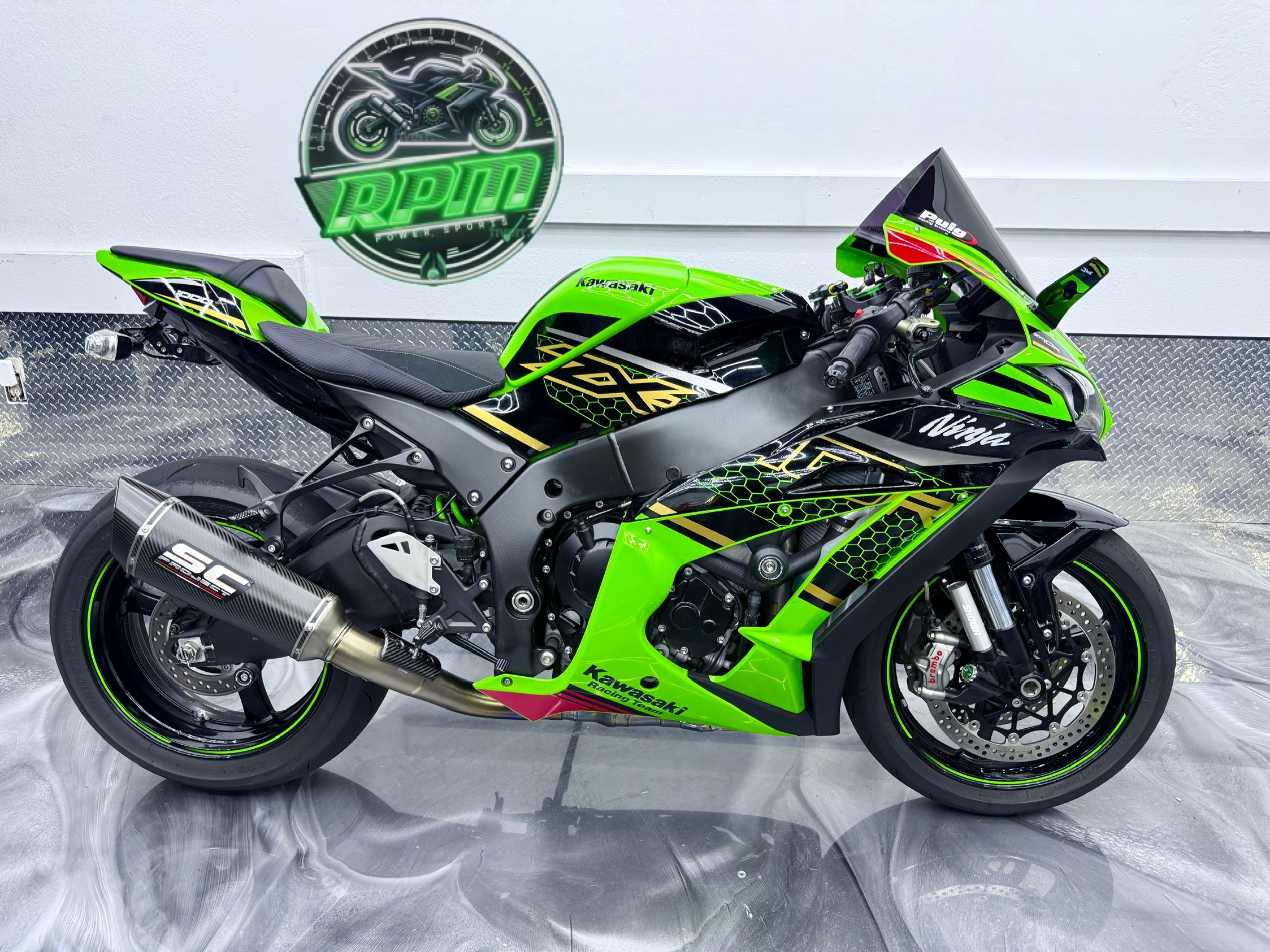 10Rワイナリー　風　2020 2020 Kawasaki Ninja ZX-10R! | First Ride Impressions - YouTube