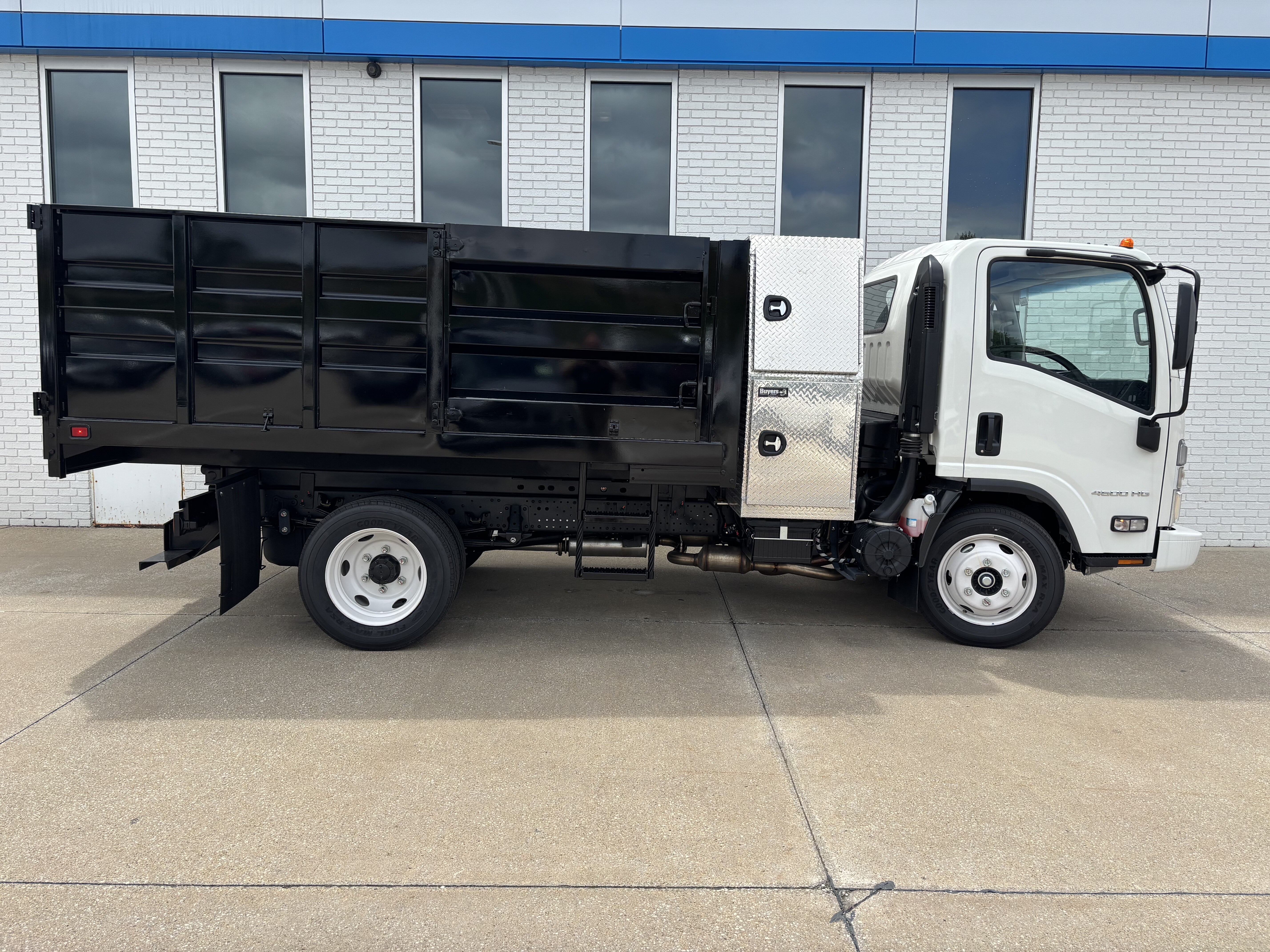 2025 CHEVROLET 4500 in Akron, OH