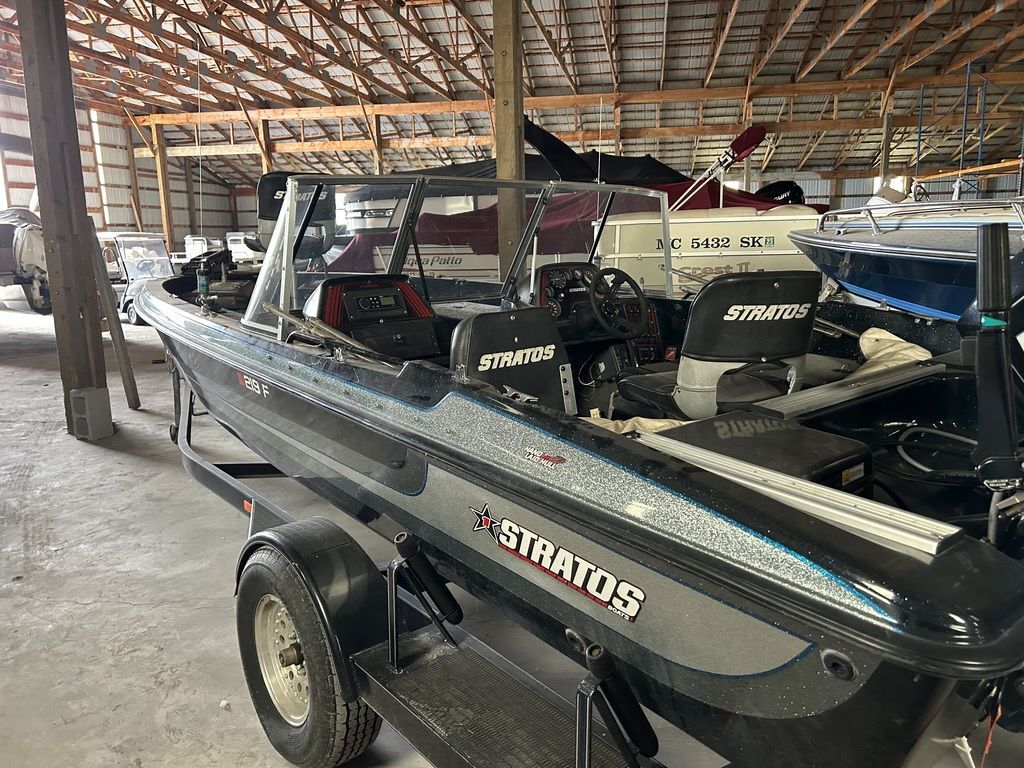 Used 1994 Stratos 219F For Sale in Indian River, MI - 5037193094