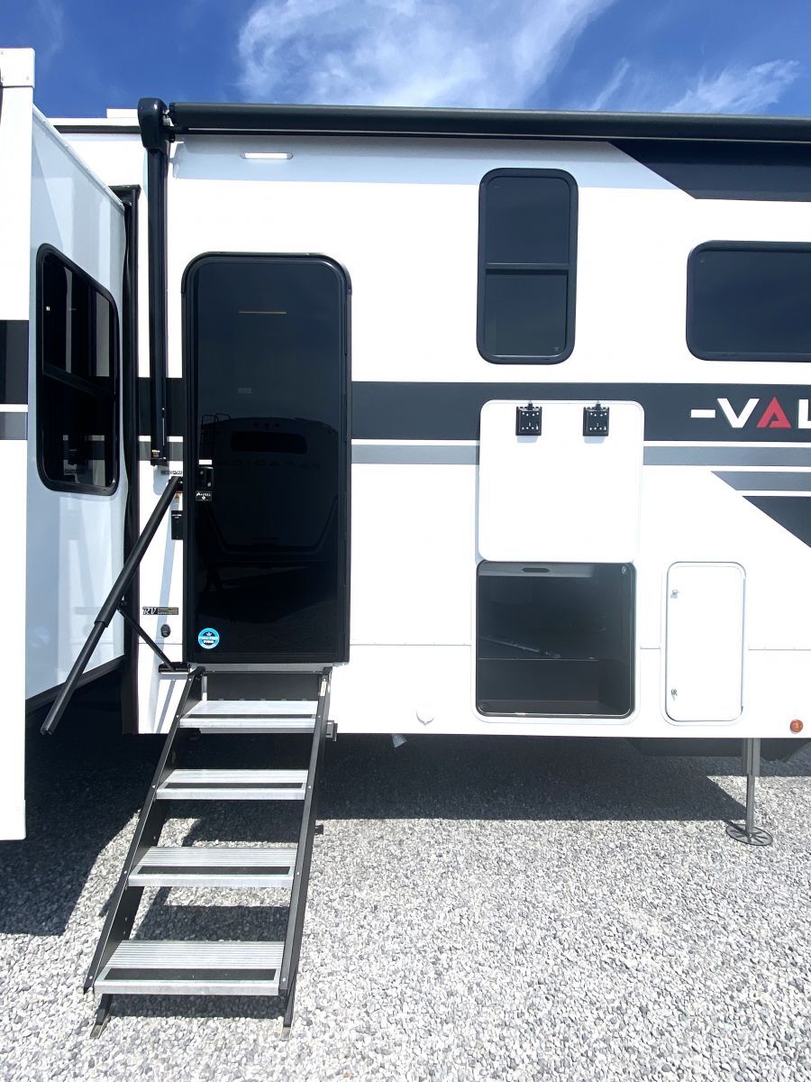 2026 Alliance Rv valor 36v11