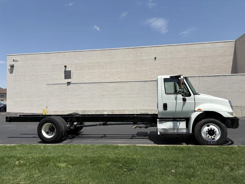 2017 INTERNATIONAL DURASTAR 4300