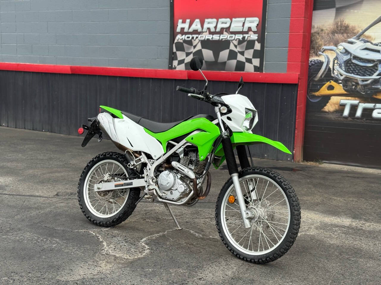 Msrp New 2025 Exmark Lazer Z X-Series 60 in. Kawasaki FX820EVO