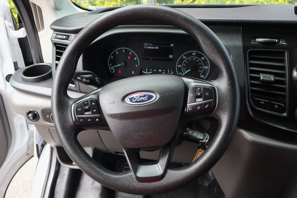2022 Ford Transit photo 9