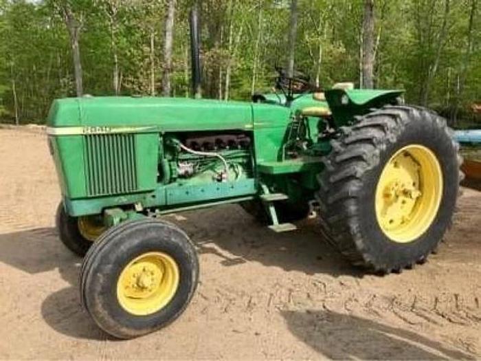 1978 JOHN DEERE 2840D in Stonington, CT