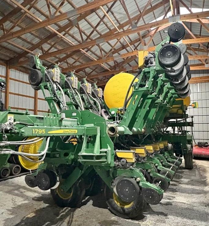2019 JOHN DEERE 1795 in Hardin, MO