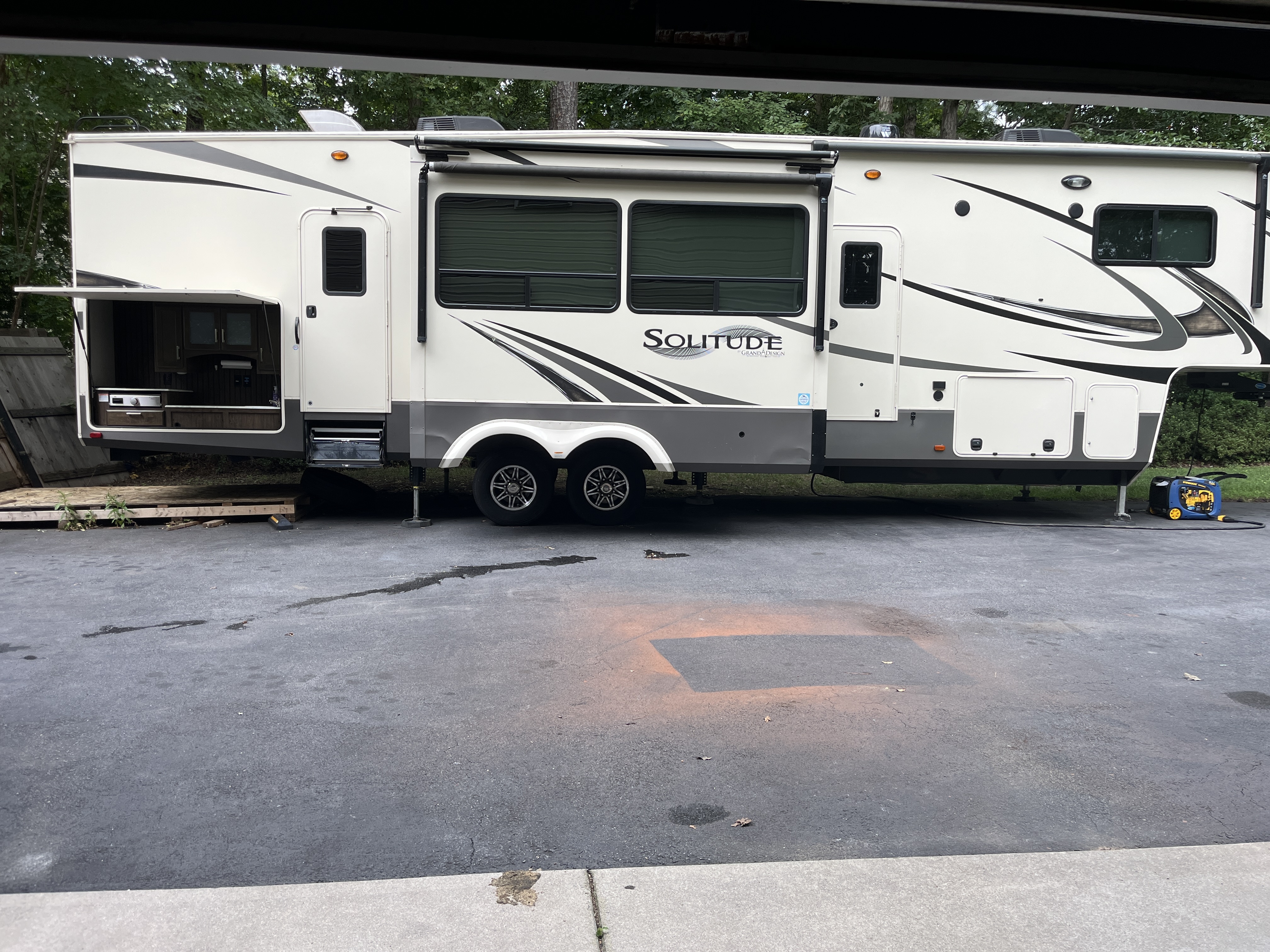 2020 Grand Design Solitude S-Class 3740BH RV