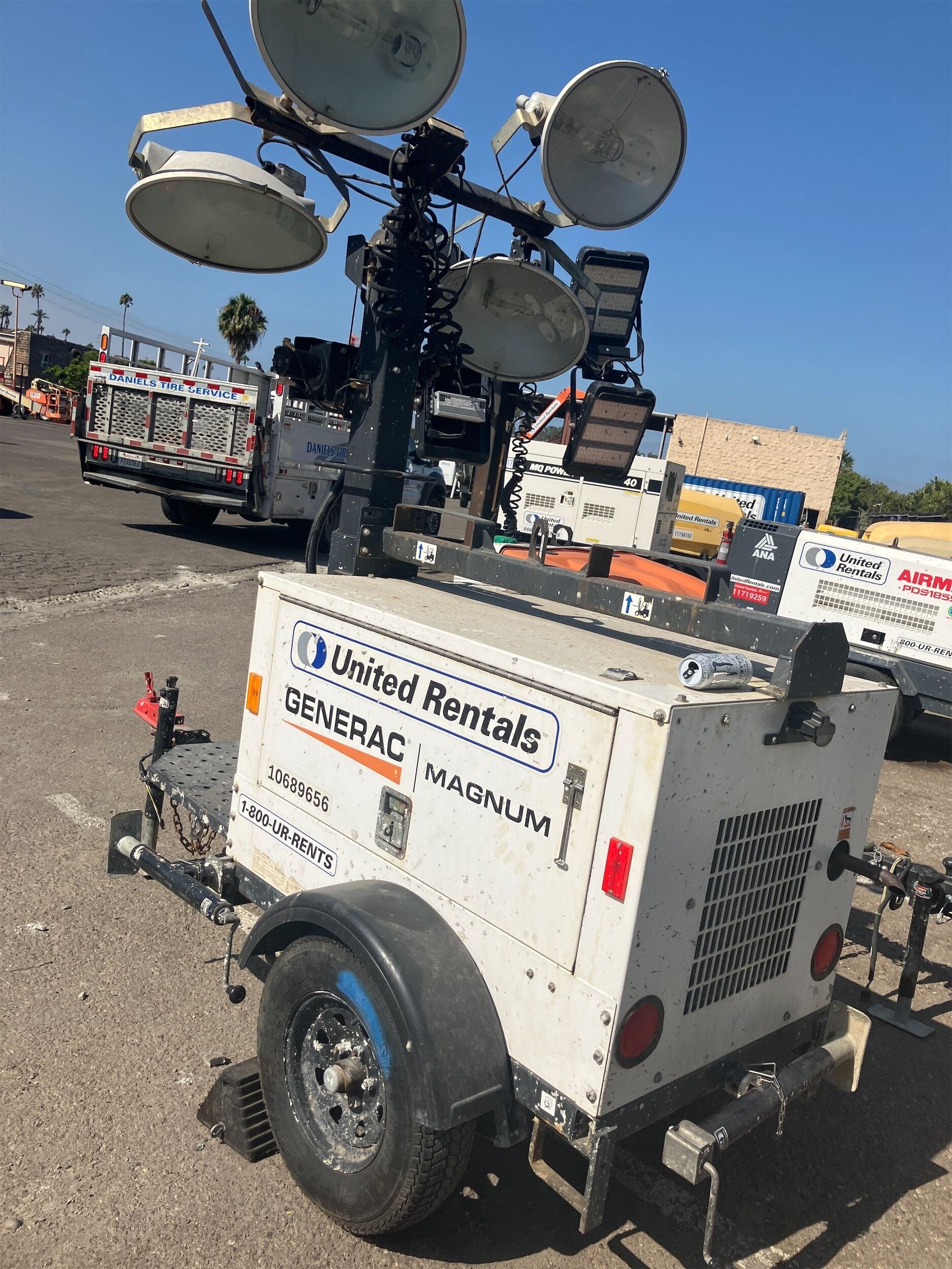 2017 MAGNUM MLT3060 Portable Light Tower in San Diego, CA