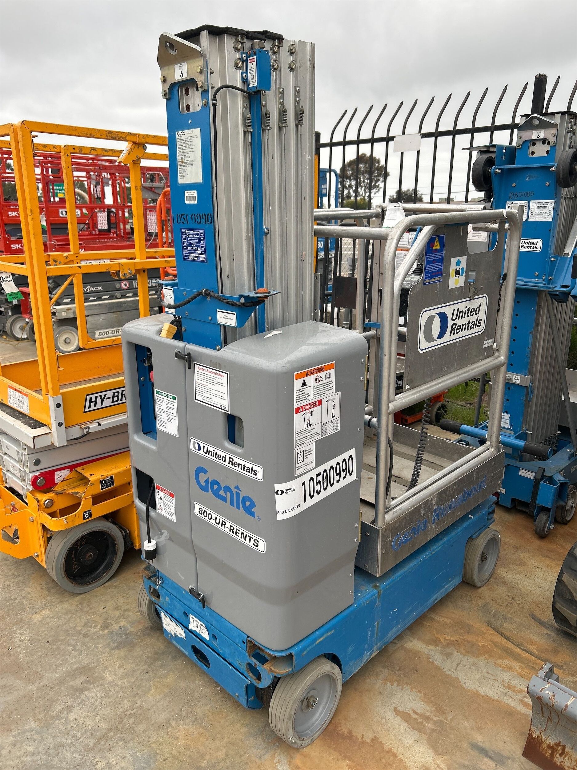 2016 GENIE GR-20 Self-Propelled One-Person Lift in San Diego, CA