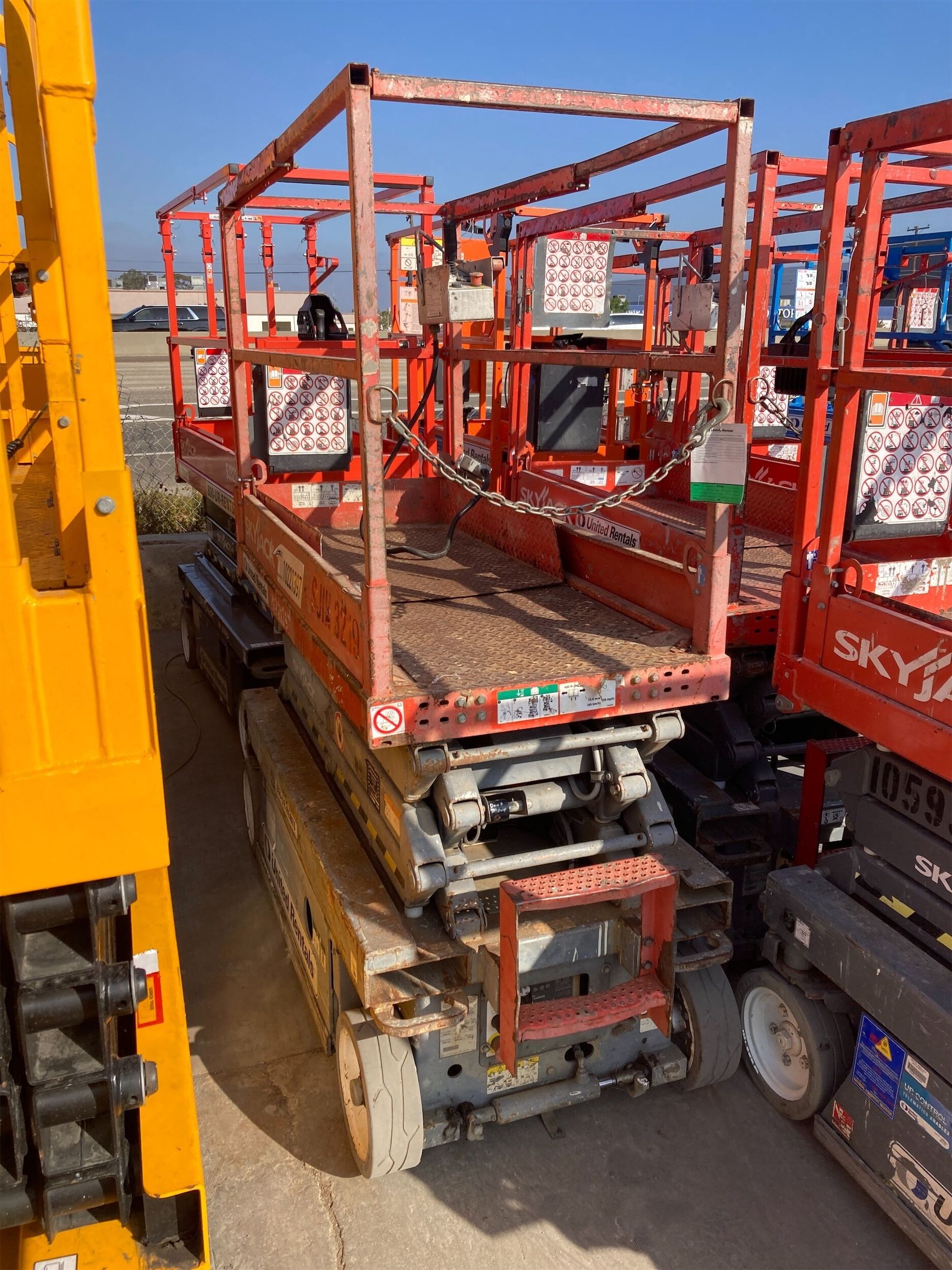 2014 SKYJACK SJIII3219 Scissor Lift in San Diego, CA