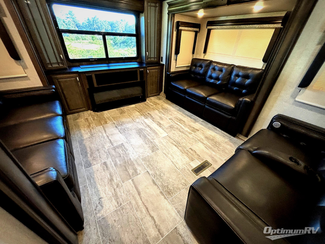 2019 Keystone RV montana 3791rd