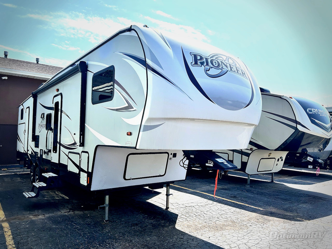 2018 Heartland pioneer 322