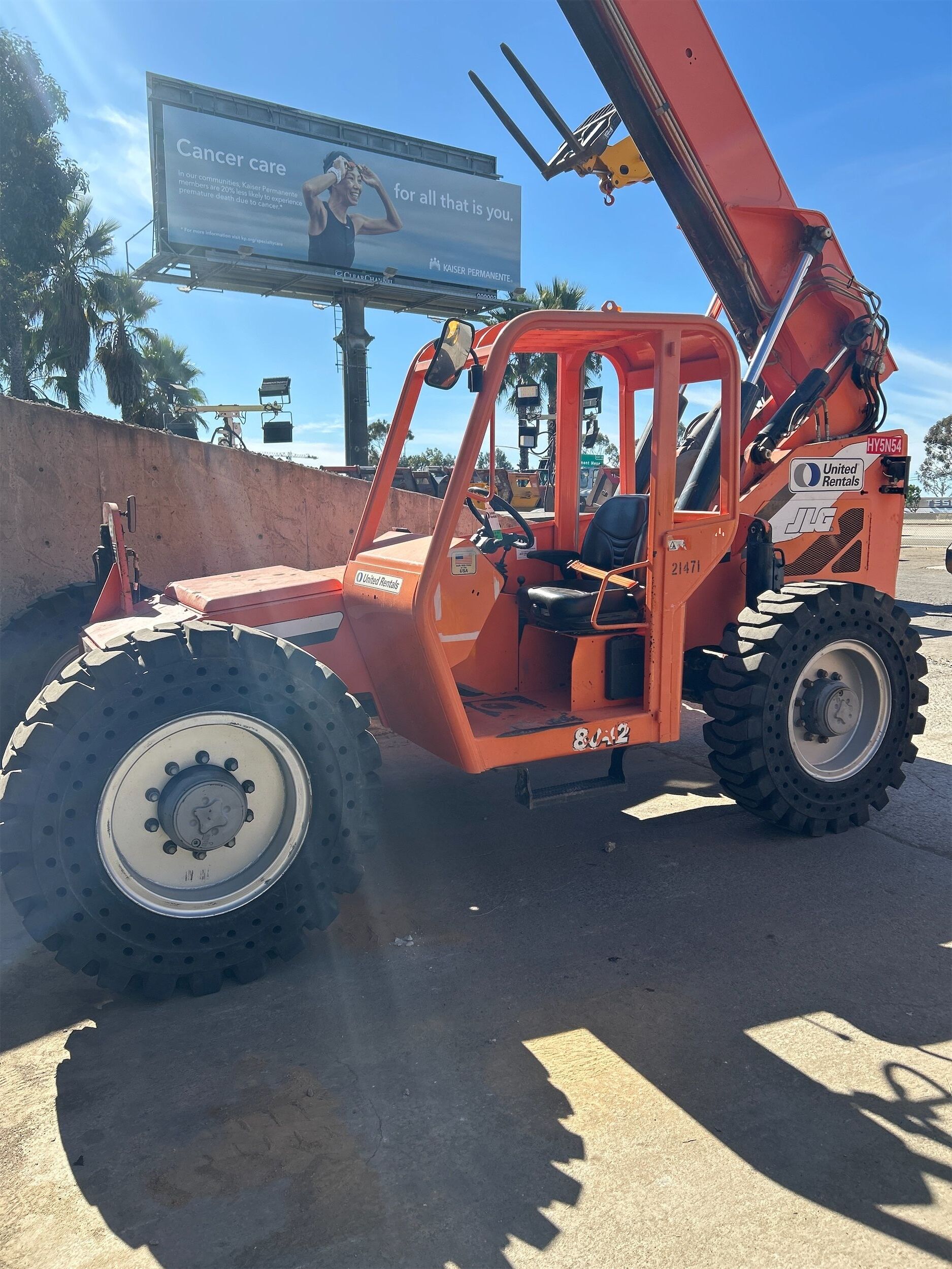 2015 SKYTRAK 8042 Forklift in San Diego, CA