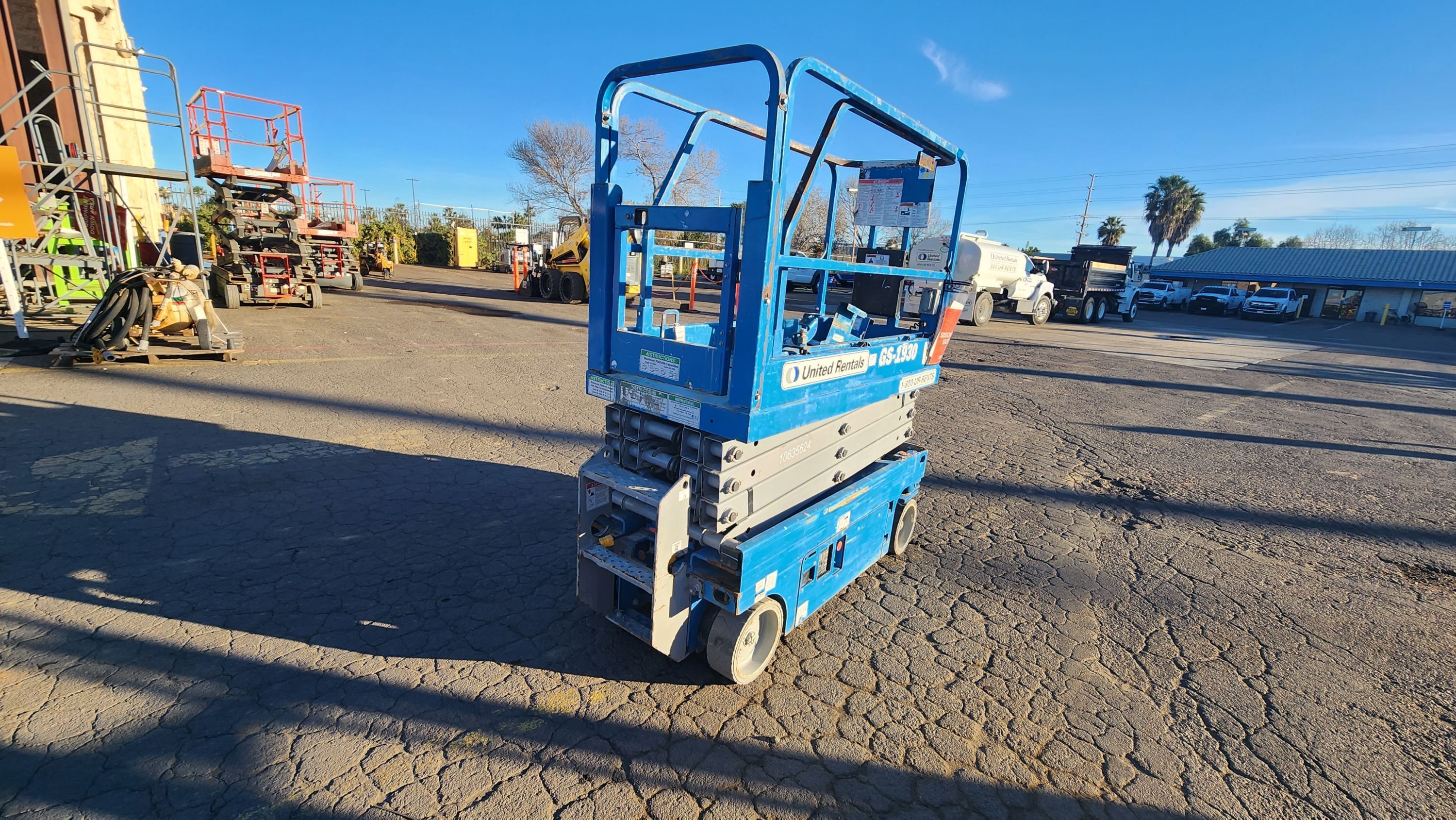 2017 GENIE GS-1930 Scissor Lift in San Diego, CA