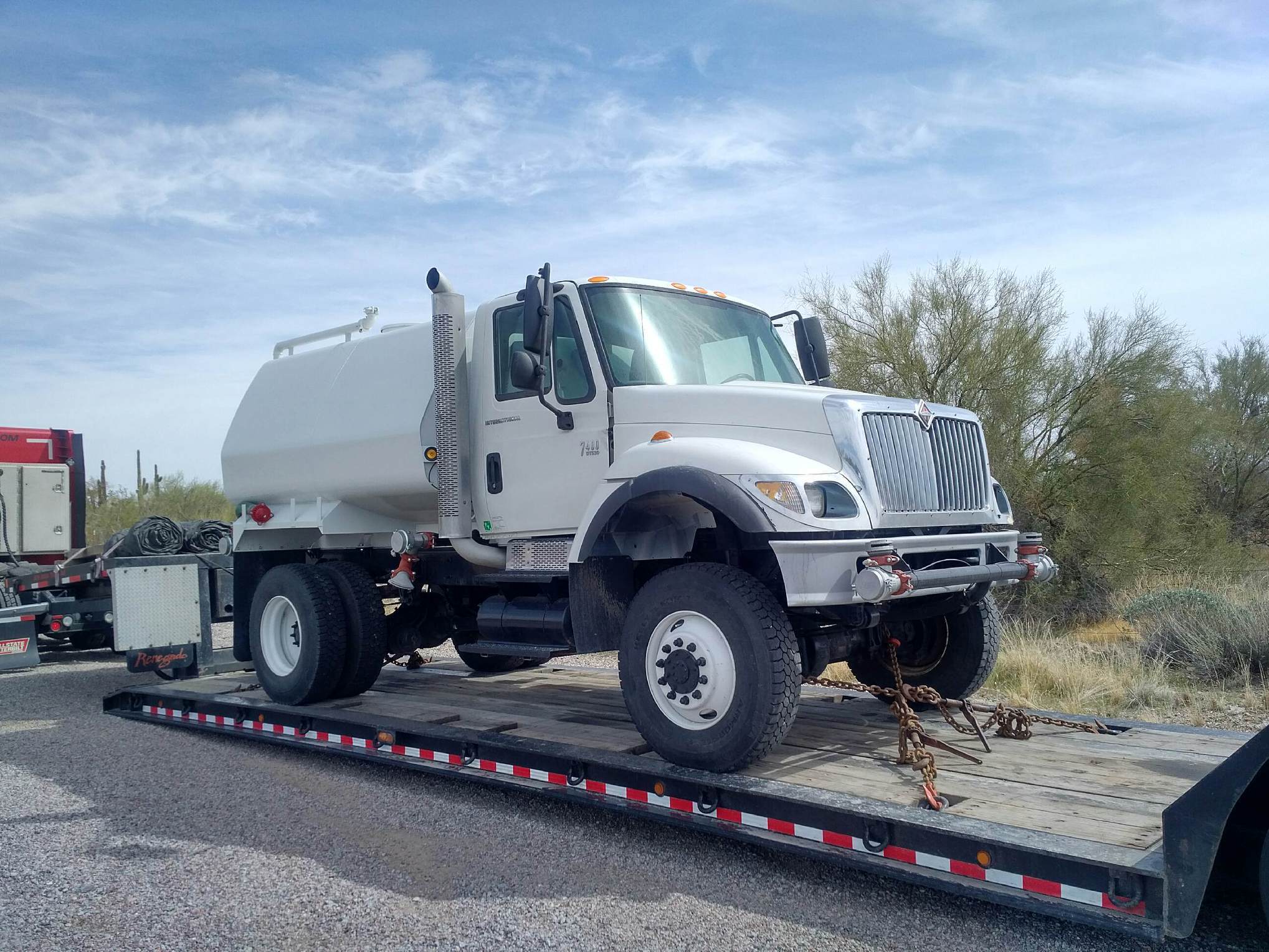 洋書 INTERNATIONAL TRUCKS File:International KB-7 truck MD3.jpg - Wikimedia Commons