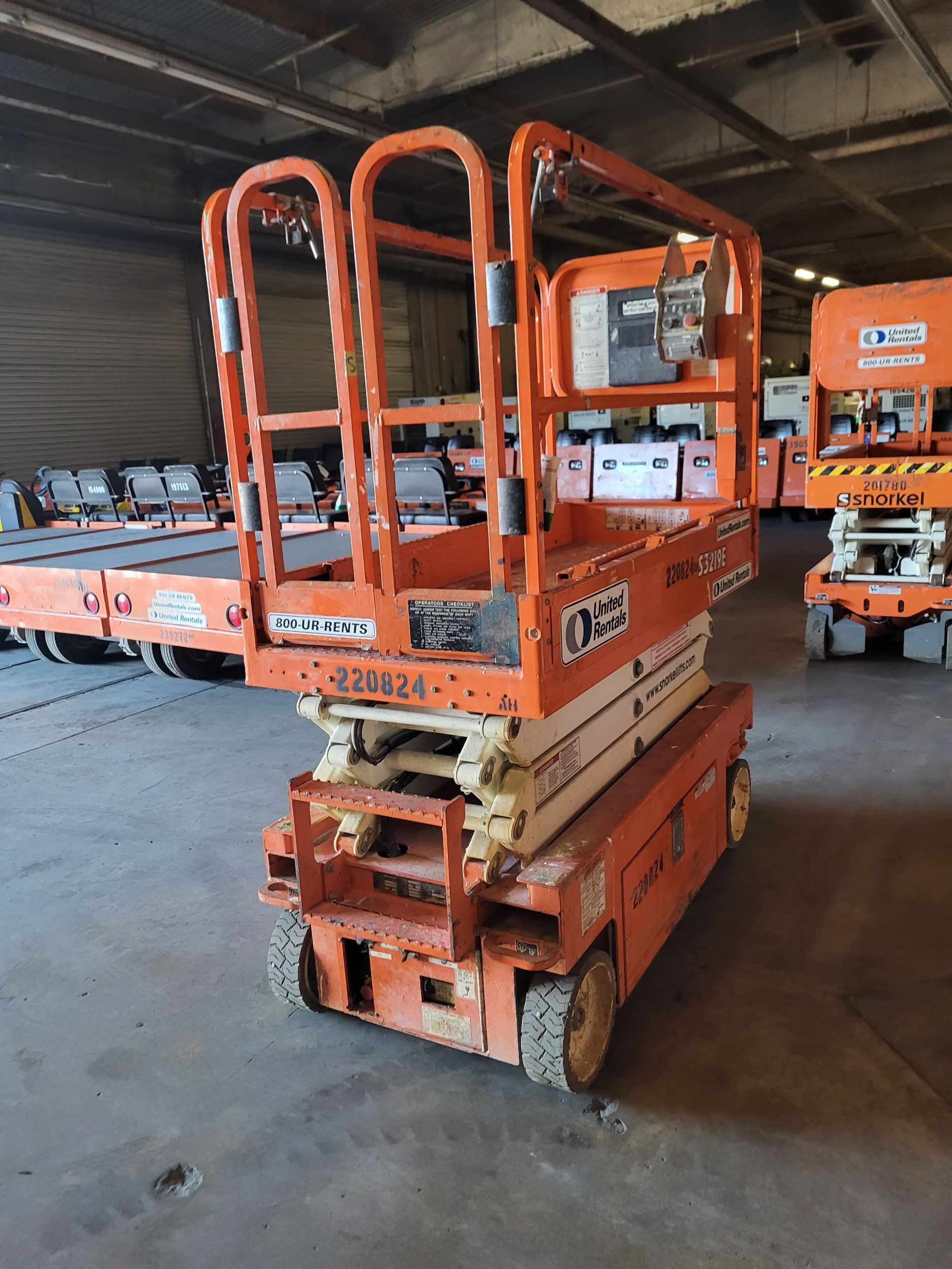 2018 SNORKEL S3219E Scissor Lift in San Diego, CA