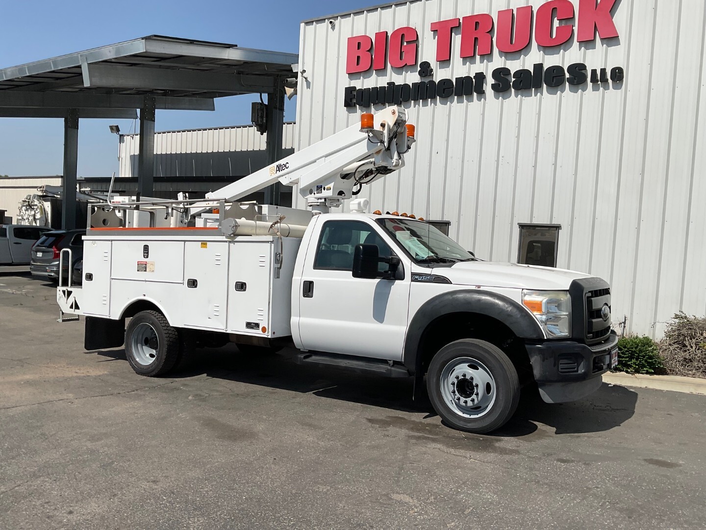 2012 FORD F450 in Fontana, CA