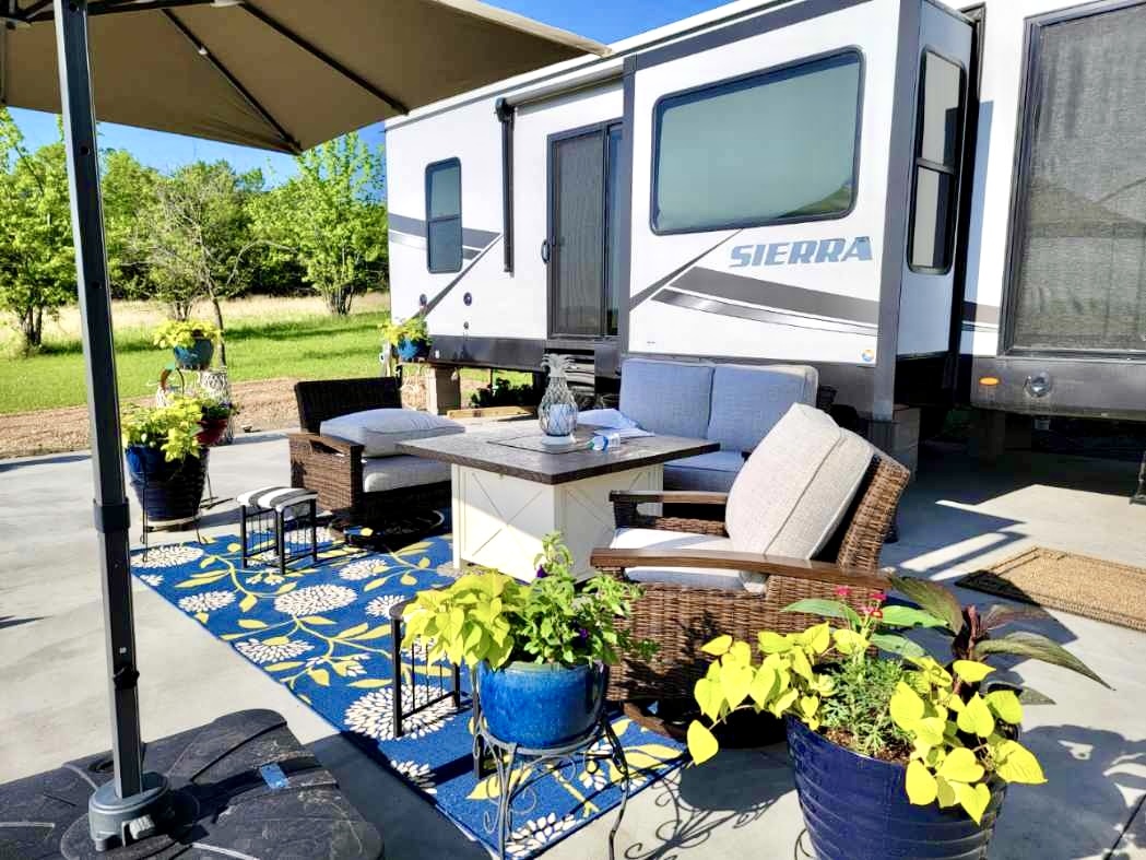 2021 Forest River Sierra Destination 420FL in walhalla ND