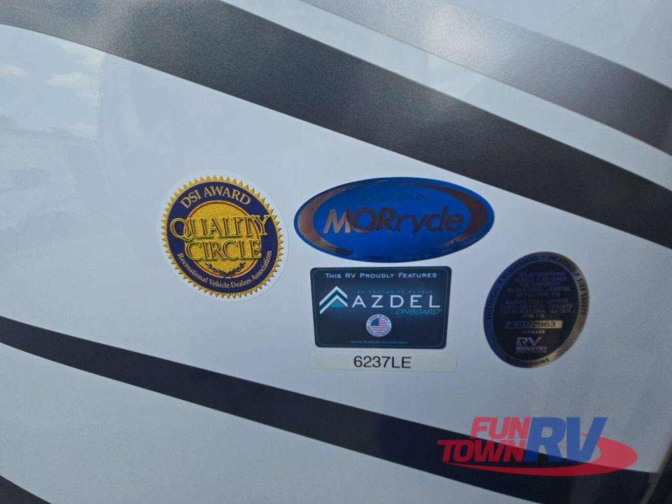 A photo of this 2025 Gulf Stream Rv Yellowstone Y6237LE