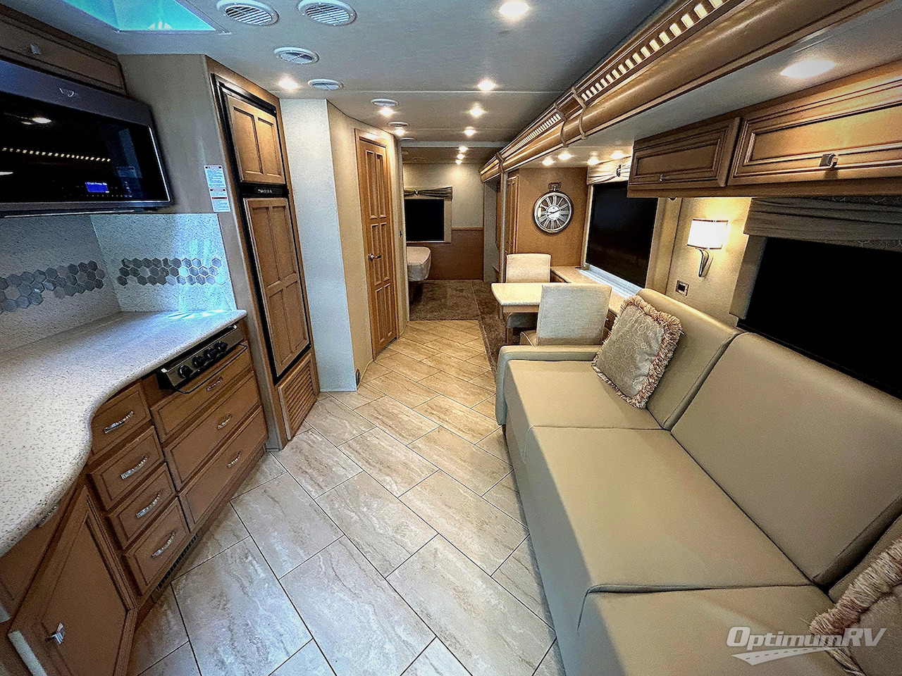 2019 Newmar bay star 3124