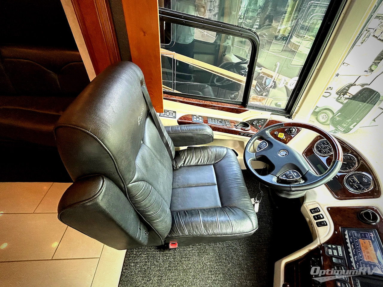 2013 Newmar essex 4542