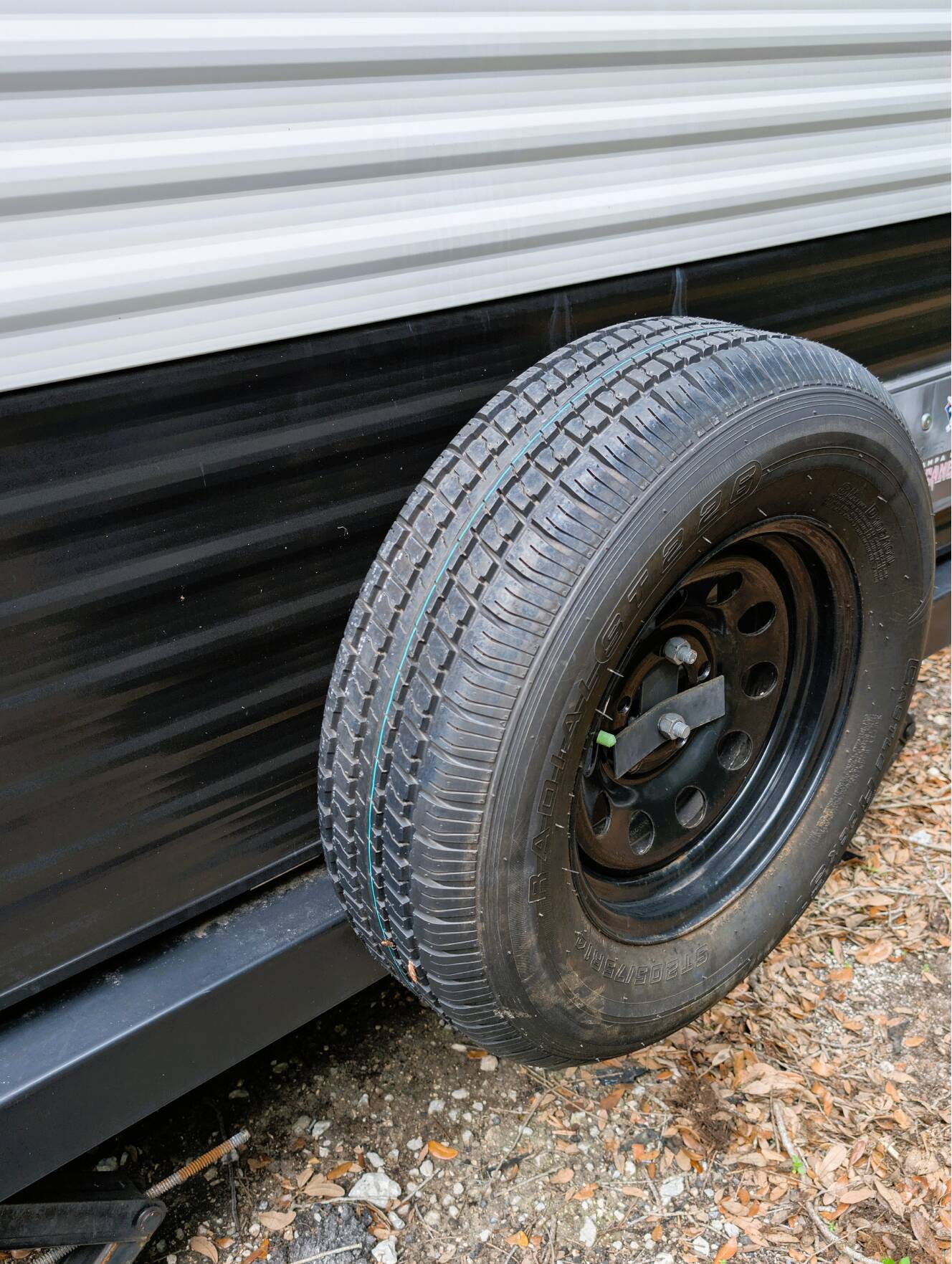 A photo of this 2021 Coachmen CLIPPER ULTRA-LITE 17BHS