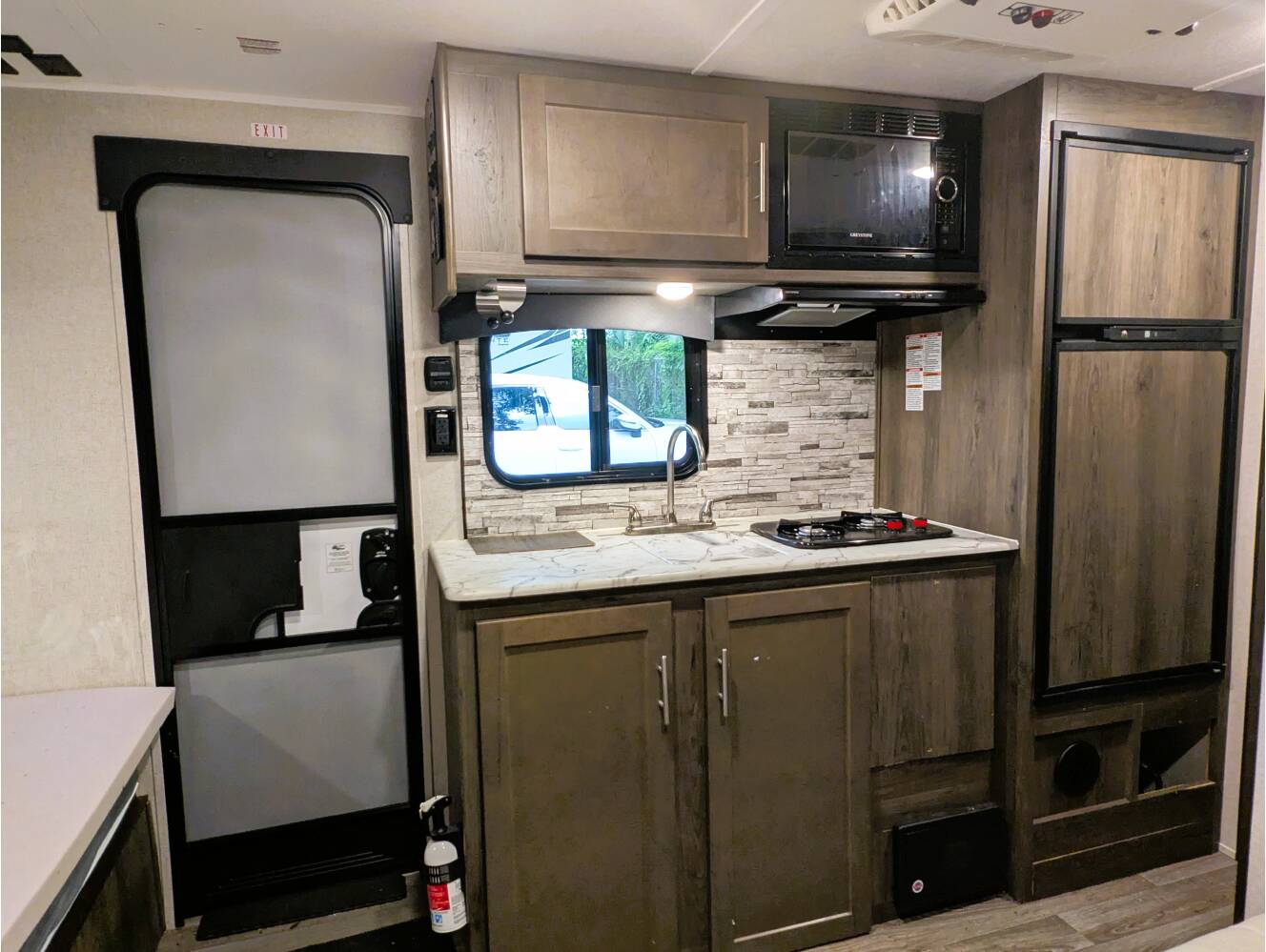A photo of this 2021 Coachmen CLIPPER ULTRA-LITE 17BHS