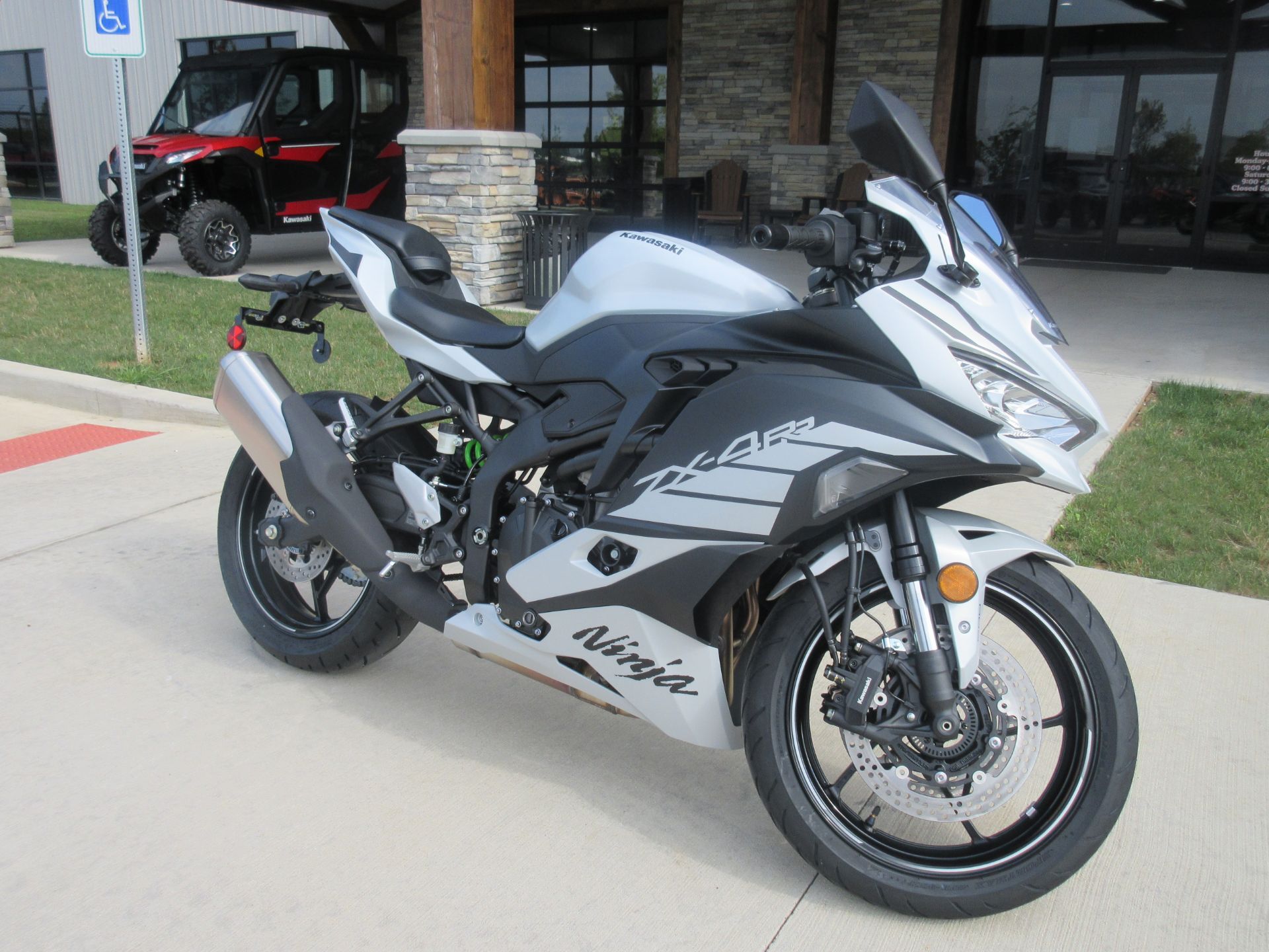 K 2008 Kawasaki ZX1400C8F NINJA ZX-14 - 1352cc Standard