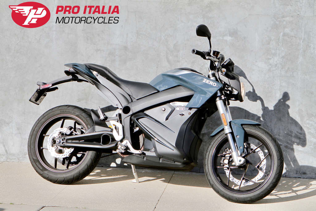 SRE❤️SALE No Reserve: 1992 Kawasaki ZX-7 Ninja for sale on BaT