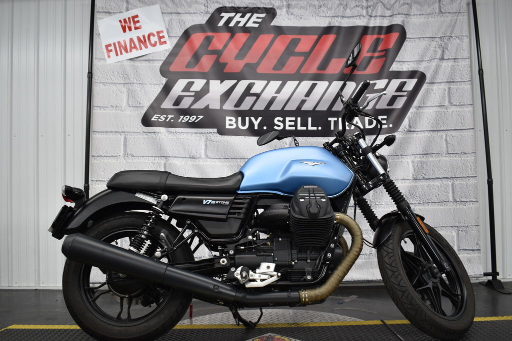 MOTO GUZZI V7 ルマンカウル　オスカー製 Moto Guzzi V7 Stone Special Edition - Simply Marvellous
