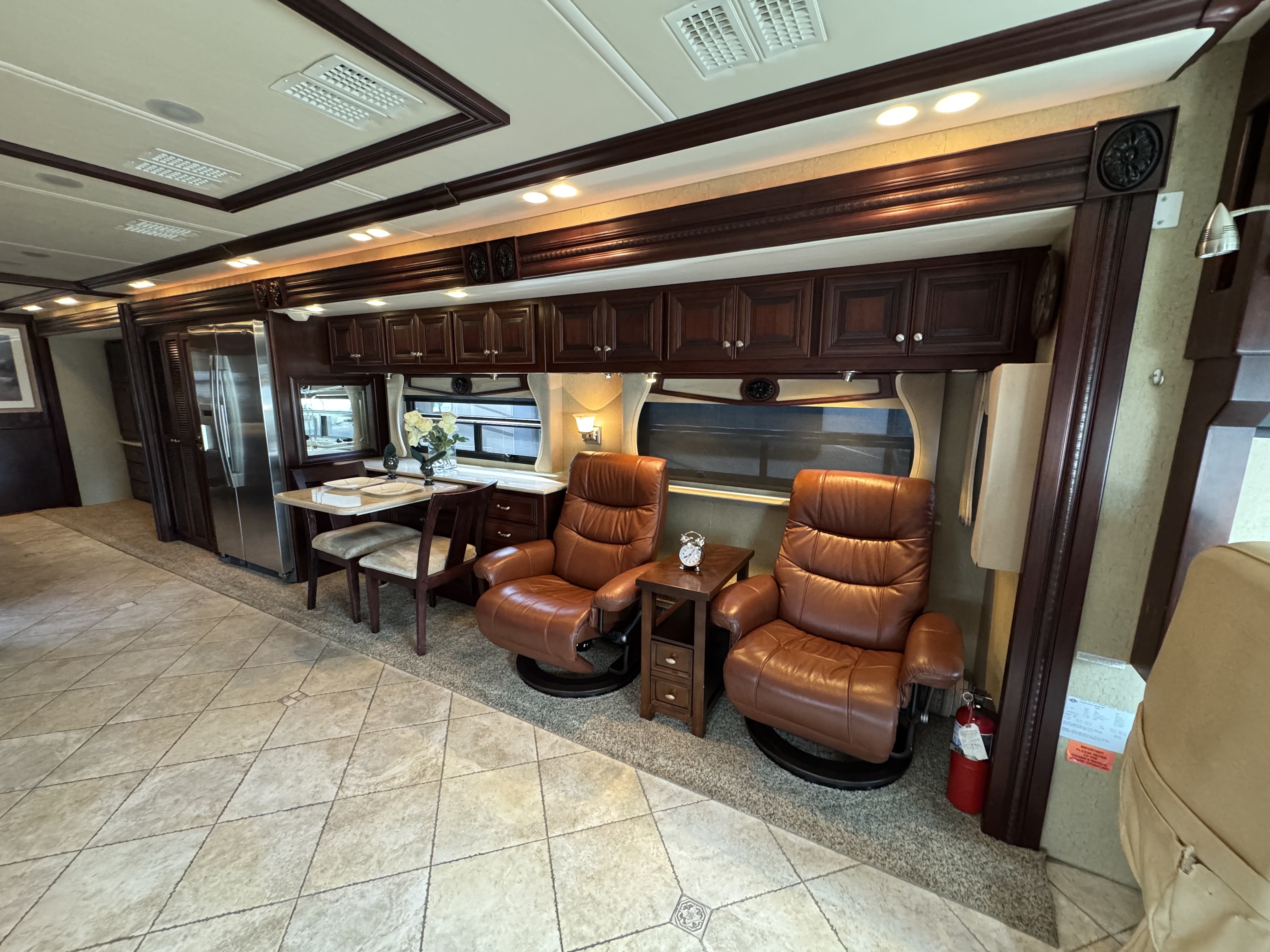 2012 American Coach revolution 42w