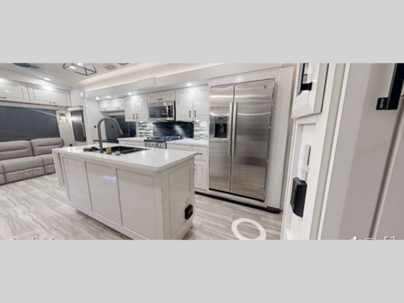 A photo of this 2027 Jayco Pinnacle 38KPTS