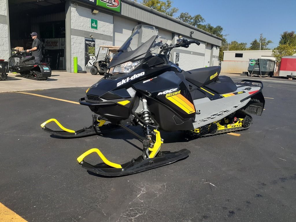 スキー R's Used Mx Z Blizzard For Sale - Ski-Doo Snowmobiles