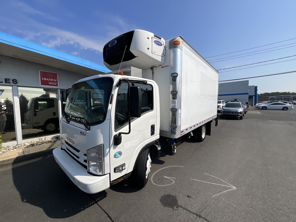 2019 ISUZU NPR XD in Riverside, NJ