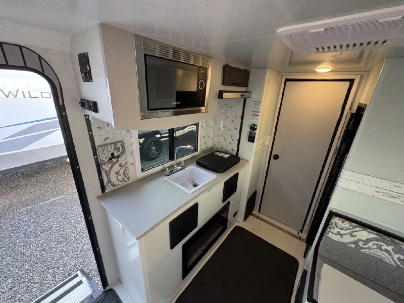2024 INTERNATIONAL RV LIV 201FIT